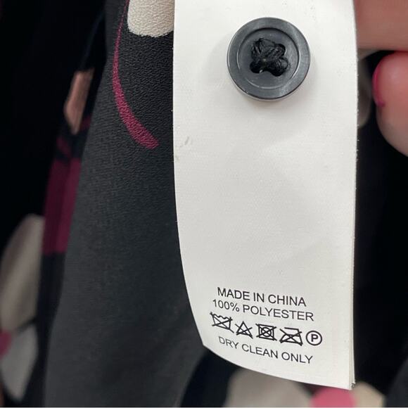 Kate Spade Live Colorfully Black Dusk Buds Ruffle Flowy Blouse Size XL - Picture 14 of 16